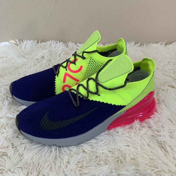 Nike Air Max Flyknit 270 - Picture 3 of 6